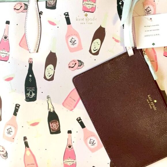 KATE SPADE NWT LARGE REVERSIBLE TOTE BAG CHAMPAGNE TOSS LEATHER WITH POUCH - Picture 7 of 9